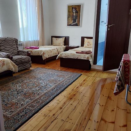 Bonjour House Hotel Jerevan Eksteriør billede