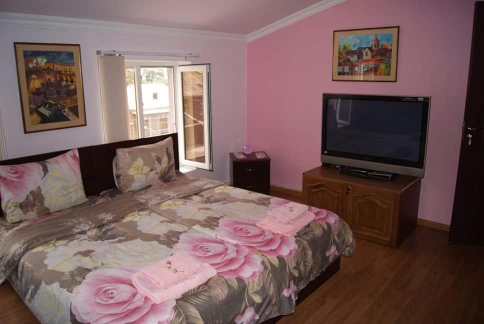 Bonjour House Hotel Jerevan Eksteriør billede
