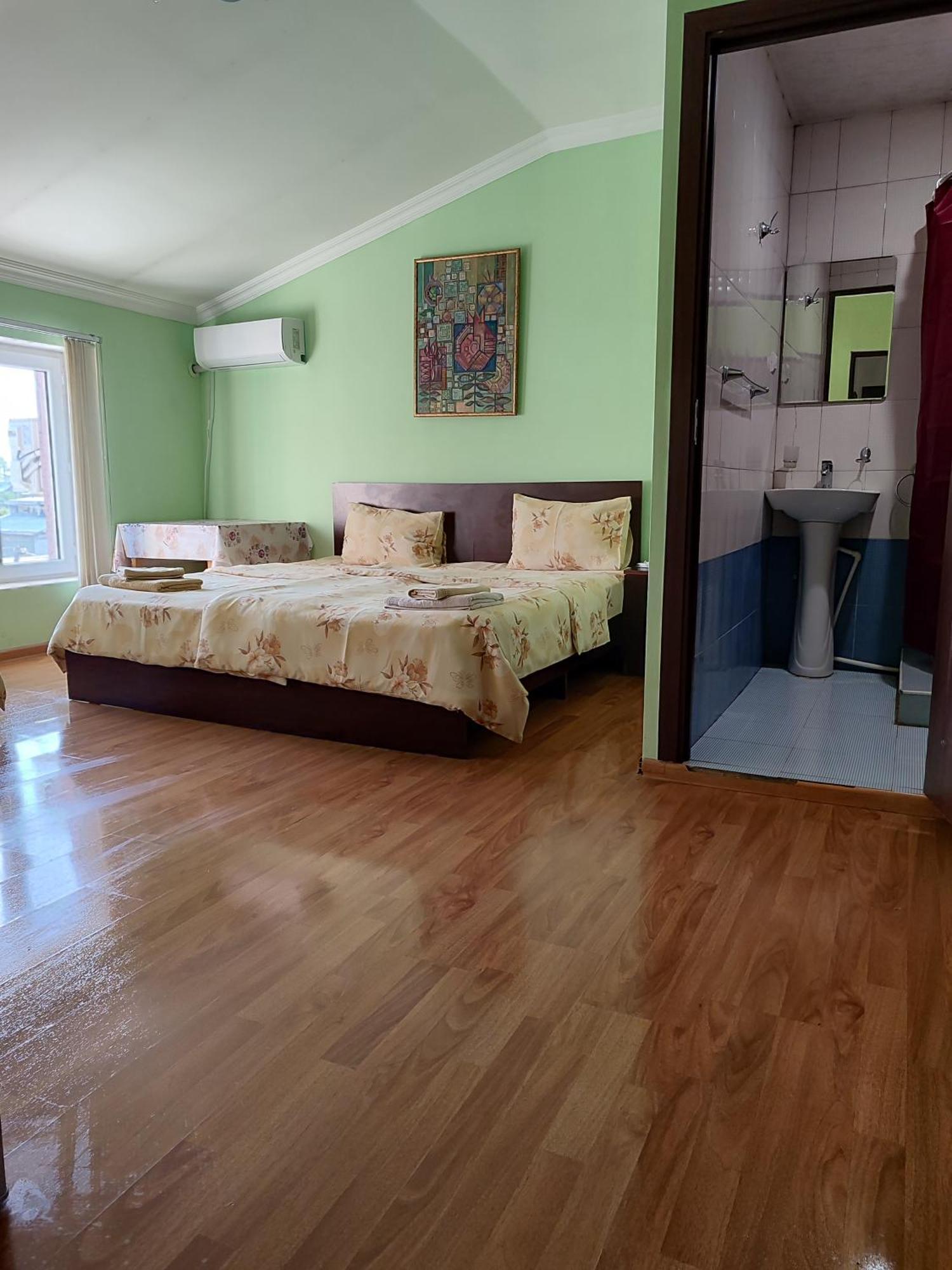Bonjour House Hotel Jerevan Eksteriør billede